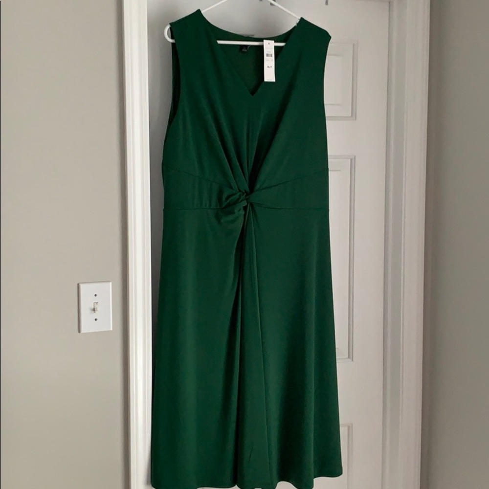 Emerald green Ann Taylor dress